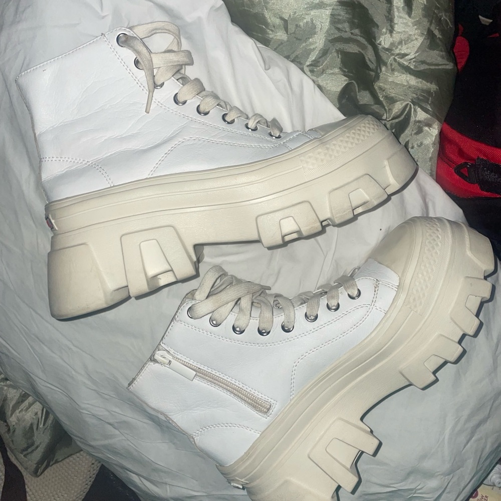Steve Madden Sutton Boots